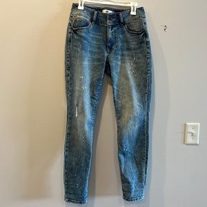 Stylish Cabi  cinch skinny, size 6 jeans